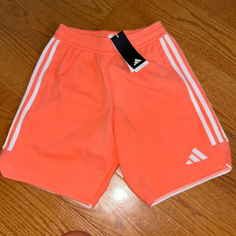 ADIDAS Shorts - Picture 1 of 7